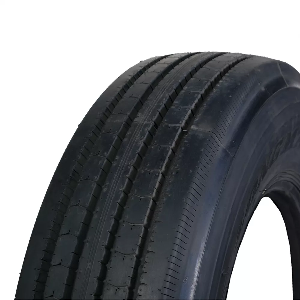 Грузовая шина 295/80 R22,5 Long March LM-216 18PR в Карпинске