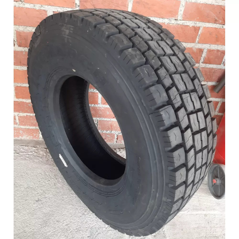 Грузовая шина 305/70 R19,5 Long March LM-329 18PR в Карпинске